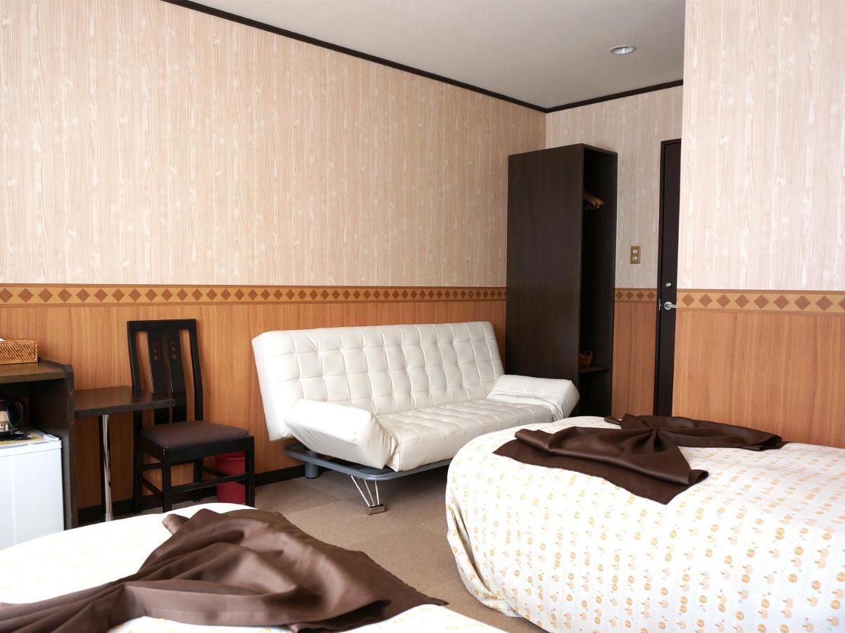 Petit Hotel Blaneneige Nakafurano Exterior photo